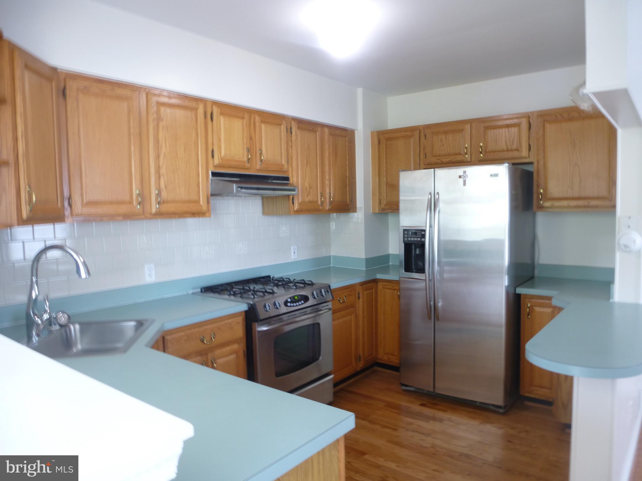 206 Charles Road Linthicum, MD 21090 - Photo 8 of 30 Kitchen