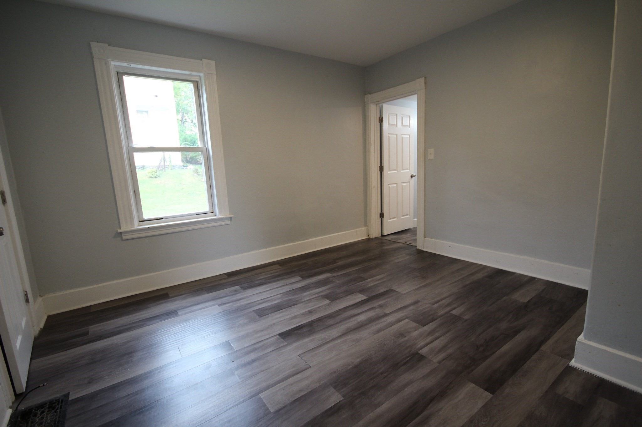 12 Scrimgeour Road, Unit 1 Worcester, MA 01606 - Photo 5 of 10 Gallery Image 5