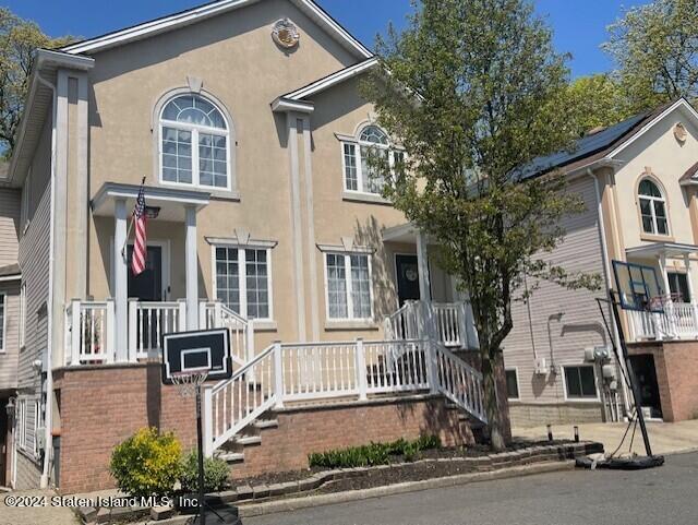 143 Erika Loop Staten Island, NY 10312 - Photo 3 of 3 thumbnail_IMG_0064