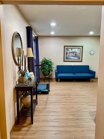 $379,000 | 1304 Yorkshire Lane, Carol Stream, IL 60188