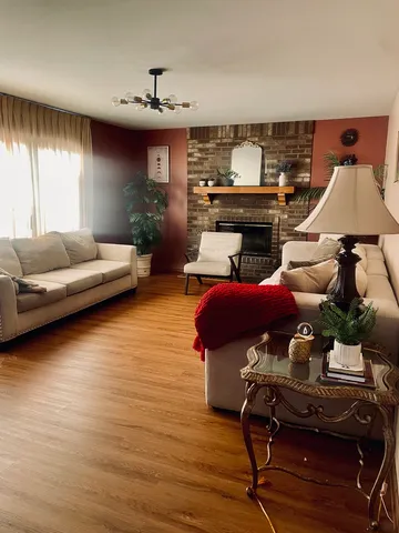 $379,000 | 1304 Yorkshire Lane, Carol Stream, IL 60188