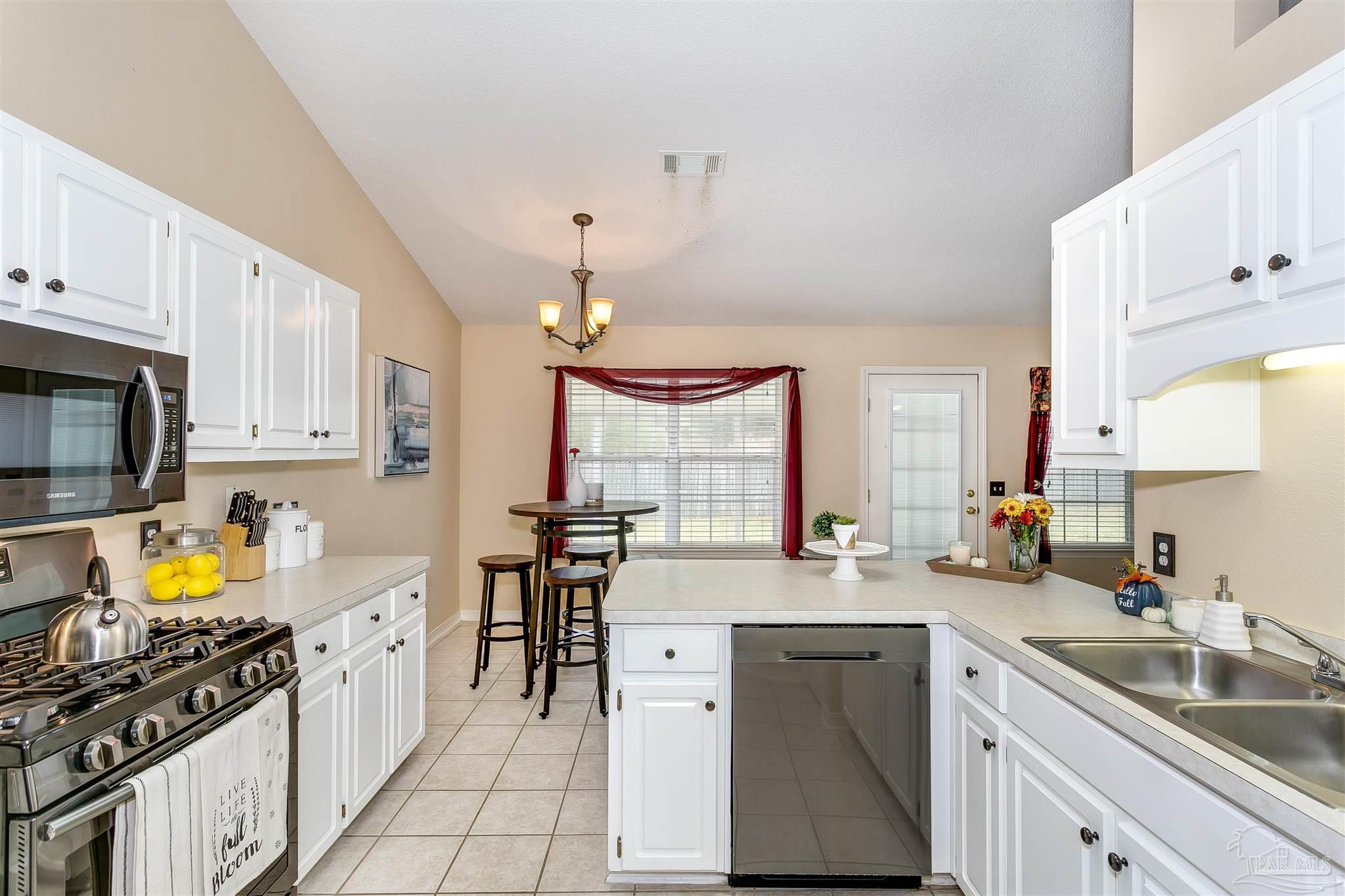 11779 Old Course Road Cantonment, FL 32533 - Photo 17 of 37 Gallery Image 17