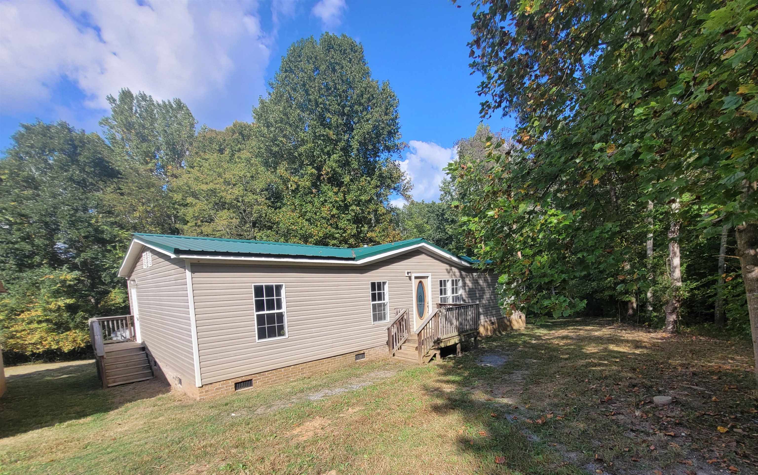 122 Hughey Lake Road Blacksburg, SC 29702 - Photo 1 of 22 Primary