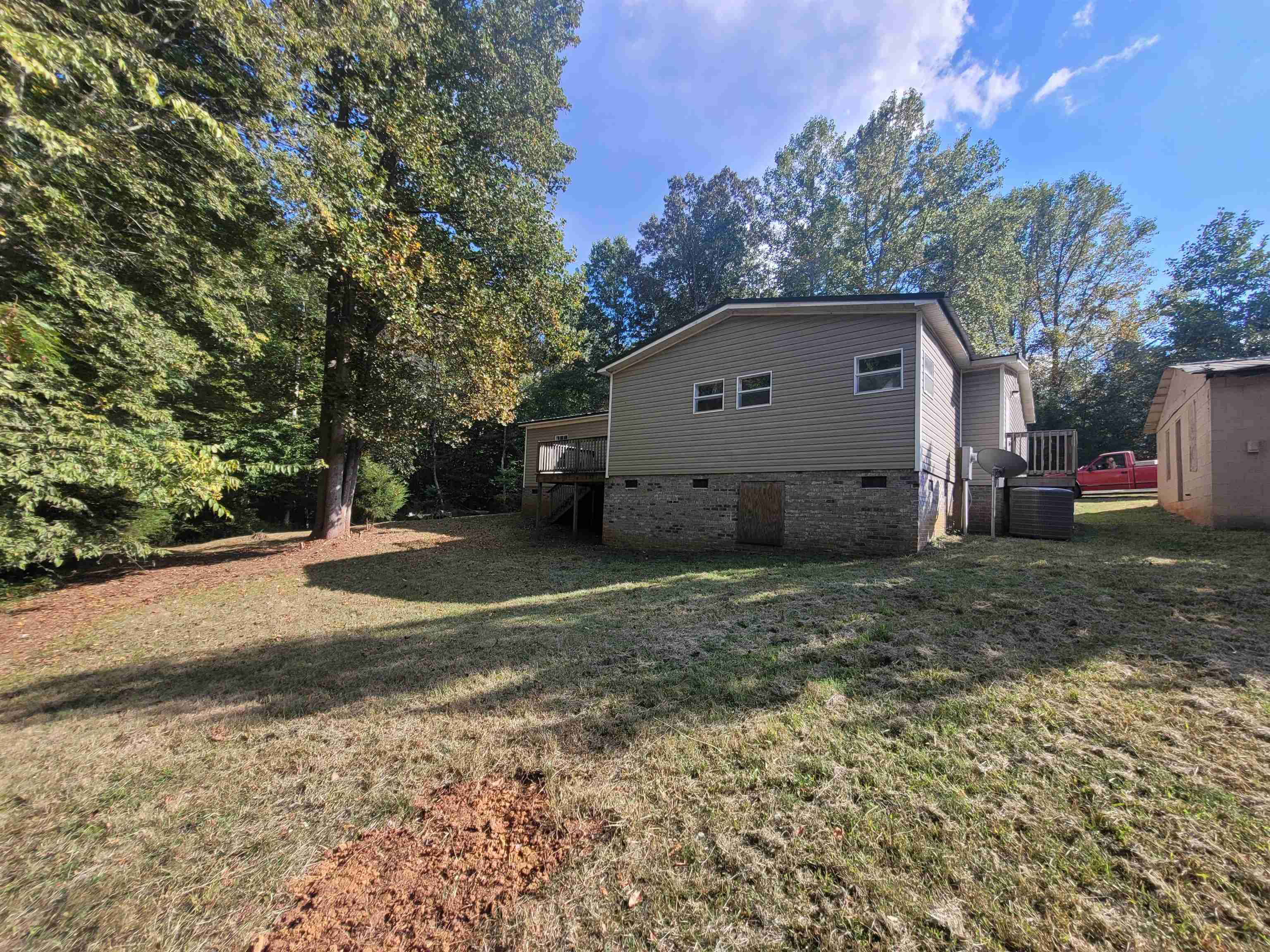 122 Hughey Lake Road Blacksburg, SC 29702 - Photo 5 of 22 Gallery Image 5
