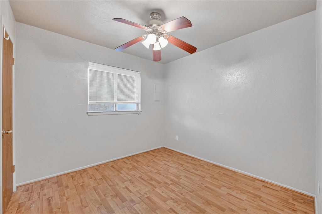 910 Kerry Street Benbrook, TX 76126 - Photo 31 of 32