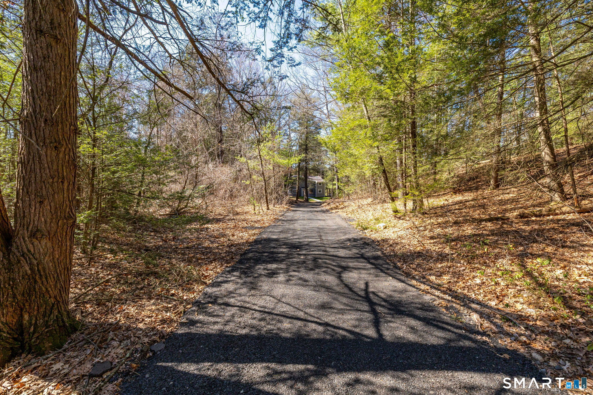 77 R Old Stagecoach Road Granby, CT 06035 - Photo 4 of 40