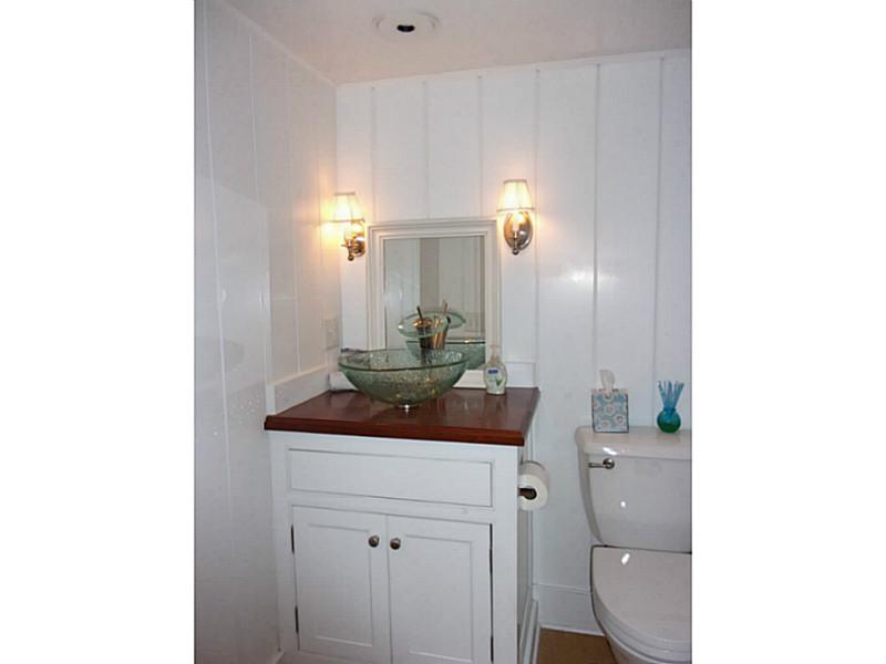 4 Wildflower Road Barrington, RI 02806 - Photo 25 of 25 Bathroom.
