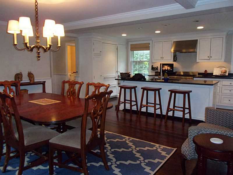 4 Wildflower Road Barrington, RI 02806 - Photo 7 of 25 Dining Room.