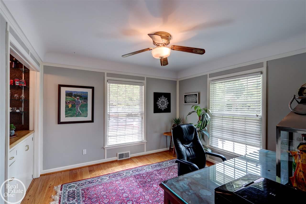 1160 South Renaud Road Grosse Pointe Woods, MI 48236 - Photo 32 of 48