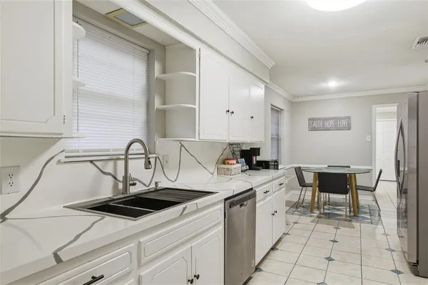 $3,245 | 3165 Darvany Drive, Dallas, TX 75220