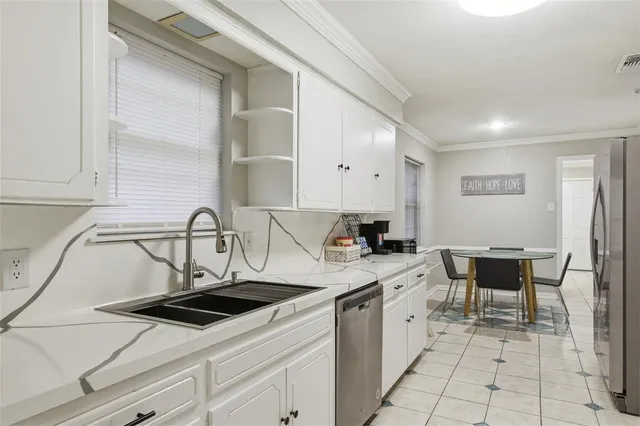 $3,495 | 3165 Darvany Drive, Dallas, TX 75220