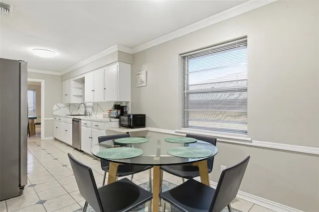 $3,495 | 3165 Darvany Drive, Dallas, TX 75220