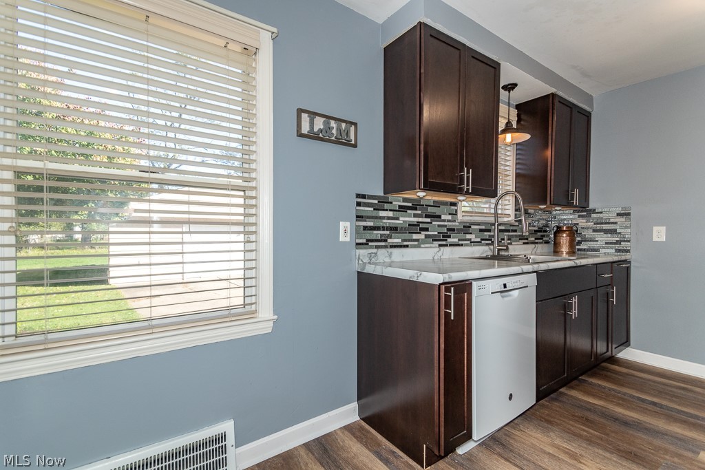 1239 Churchill Road Lyndhurst, OH 44124 - Photo 8 of 27