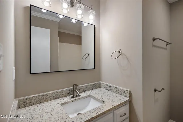 $165,000 | 2389 West Clubview Circle, Yazoo City, MS 39194