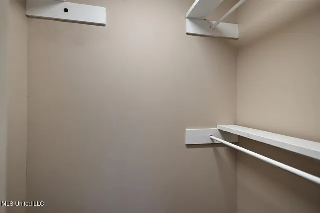 $165,000 | 2389 West Clubview Circle, Yazoo City, MS 39194