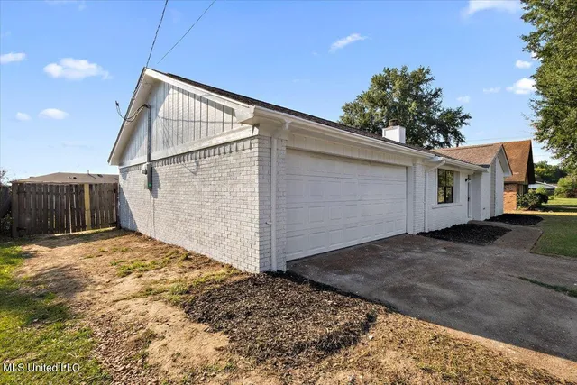 $165,000 | 2389 West Clubview Circle, Yazoo City, MS 39194
