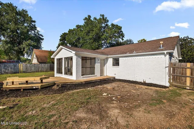 $165,000 | 2389 West Clubview Circle, Yazoo City, MS 39194