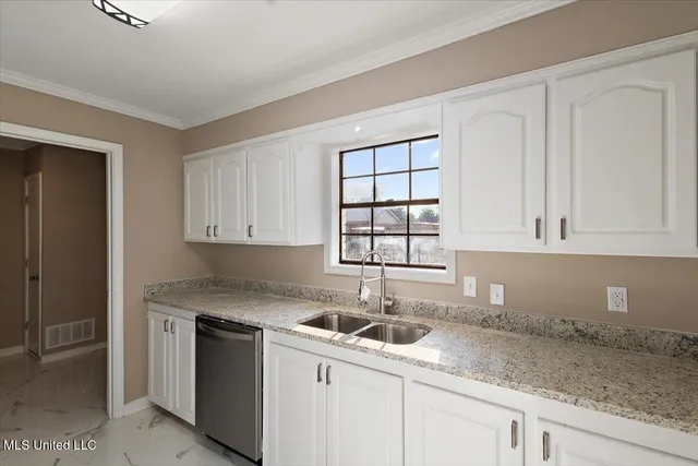 $165,000 | 2389 West Clubview Circle, Yazoo City, MS 39194