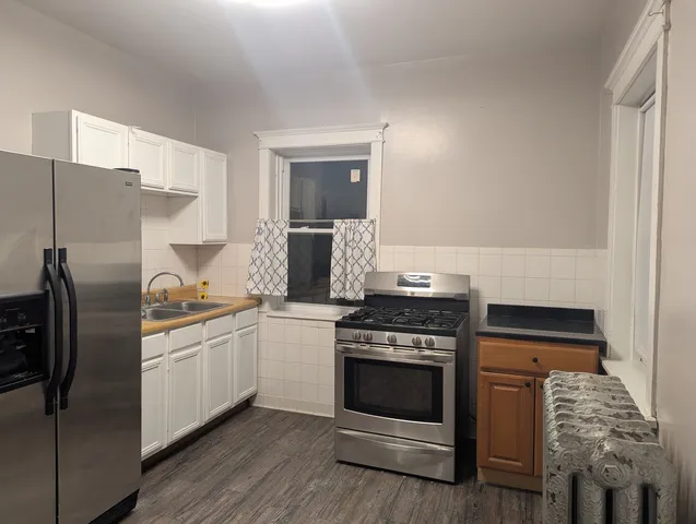 $440,000 | 4949 West Iowa Street, Chicago, IL 60651