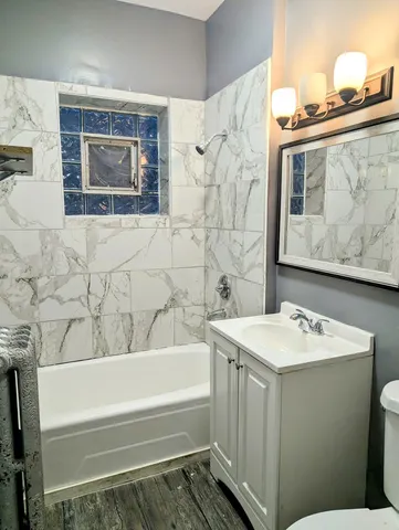 $440,000 | 4949 West Iowa Street, Chicago, IL 60651