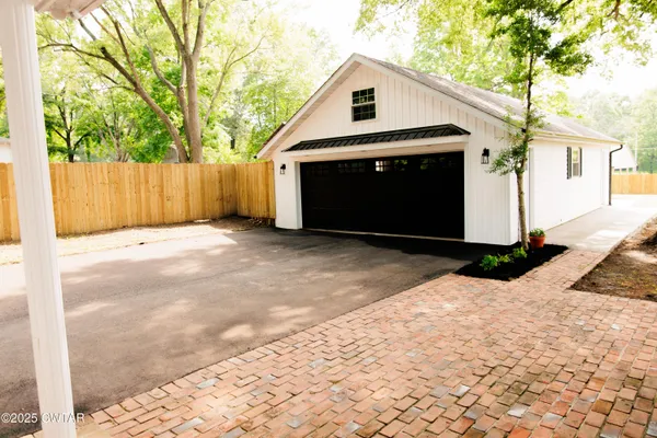 $449,000 | 204 Flowers Street, Kenton, TN 38233