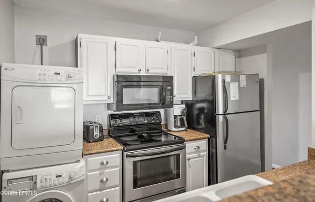 $369,000 | 189 Beach Club Villa Drive, Unit 189, Fripp Island, SC 29920