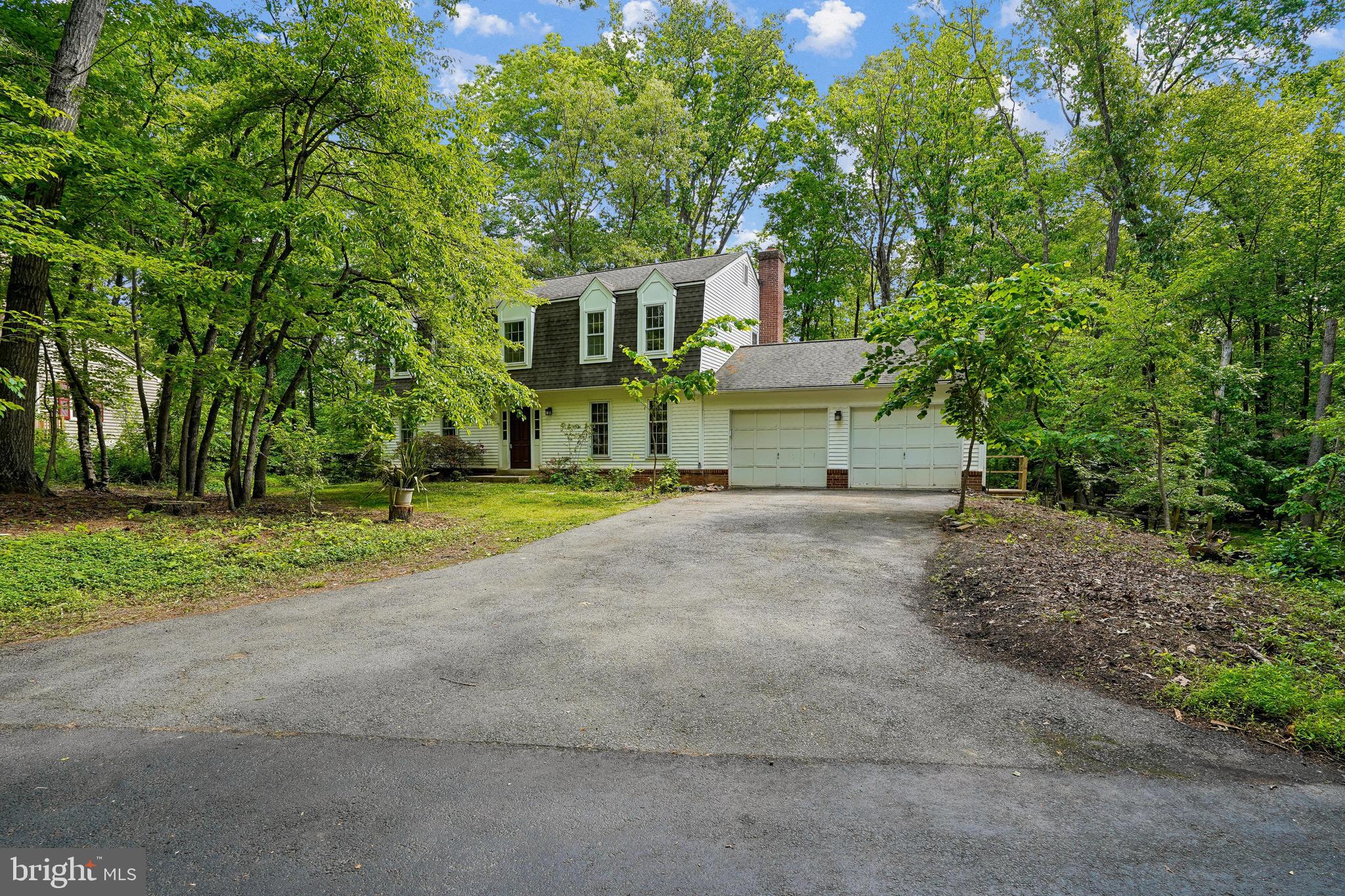 10802 Dayflower Court Reston, VA 20191 - Photo 40 of 44 Front view