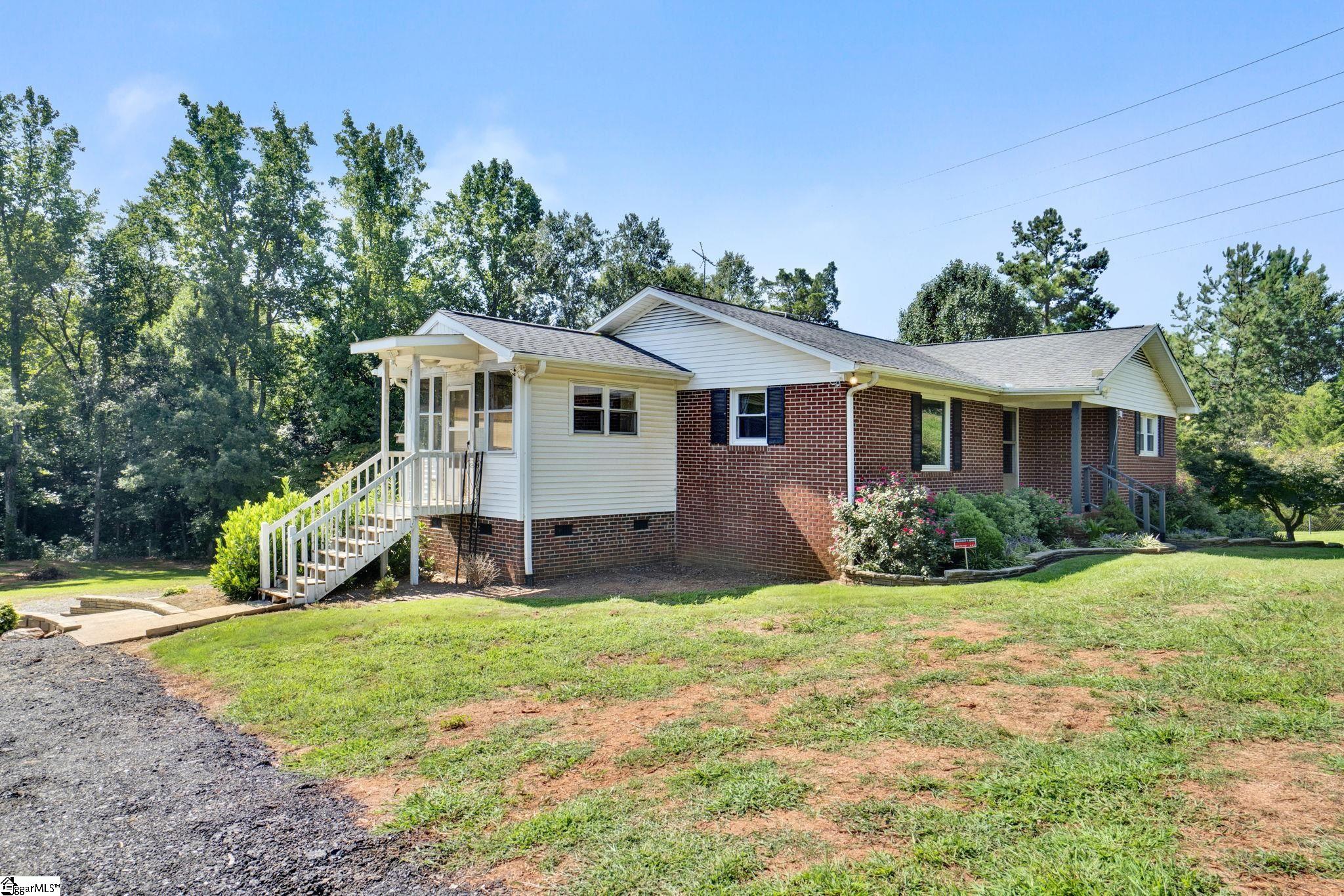 158 Hood Road Greenville, SC 29611 - Photo 28 of 35 Gallery Image 28