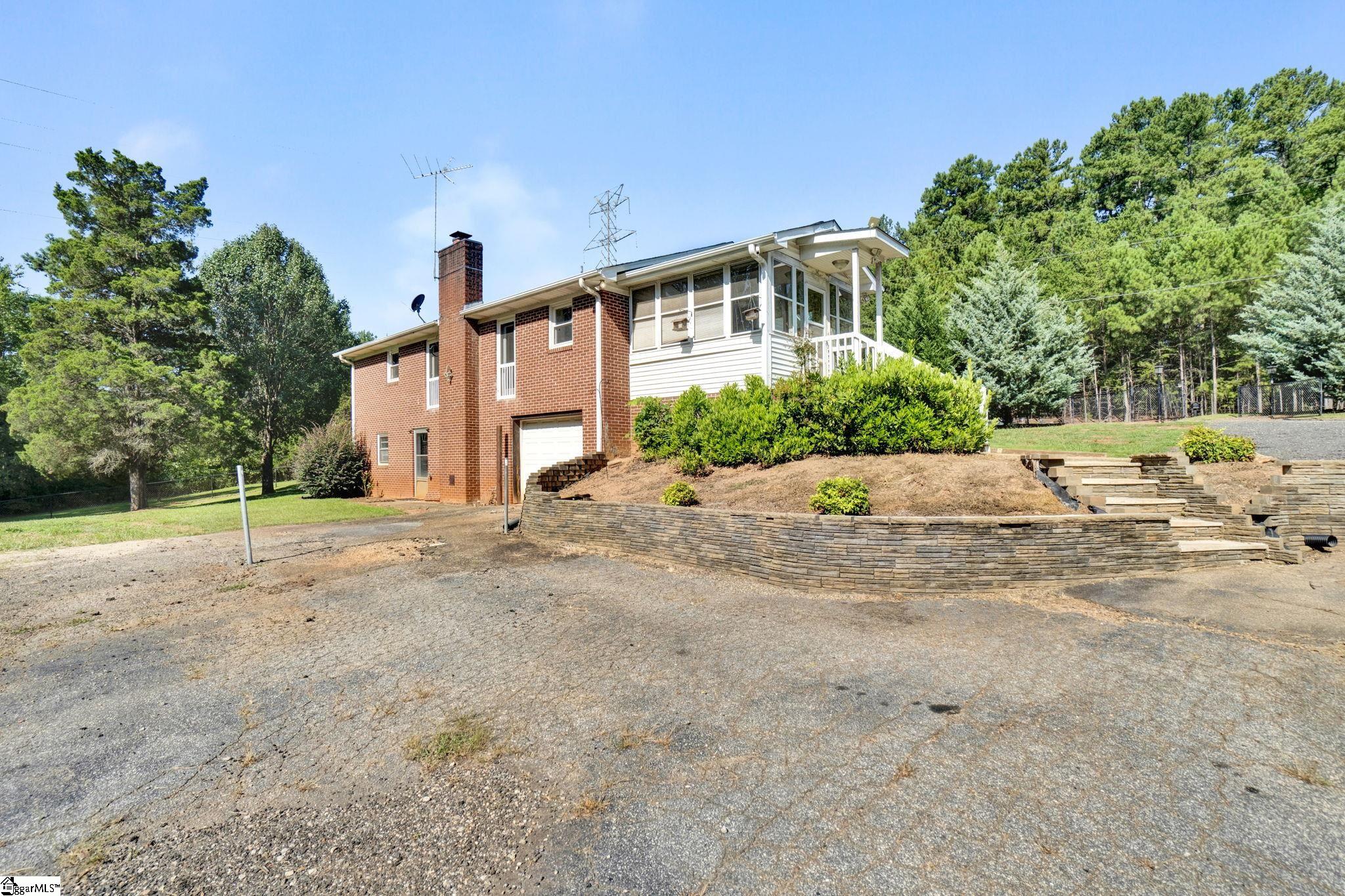 158 Hood Road Greenville, SC 29611 - Photo 29 of 35 Gallery Image 29