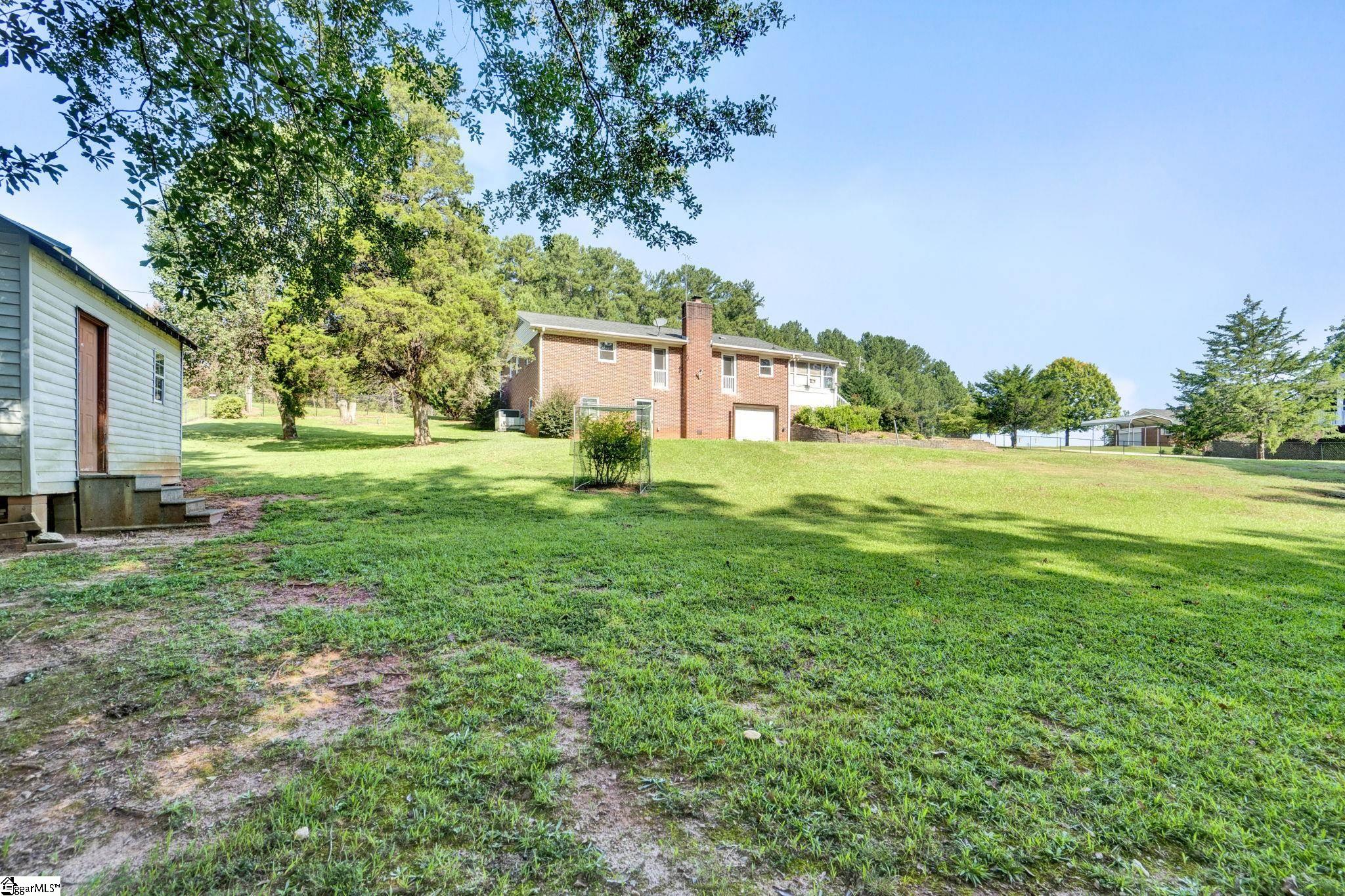 158 Hood Road Greenville, SC 29611 - Photo 32 of 35 Gallery Image 32