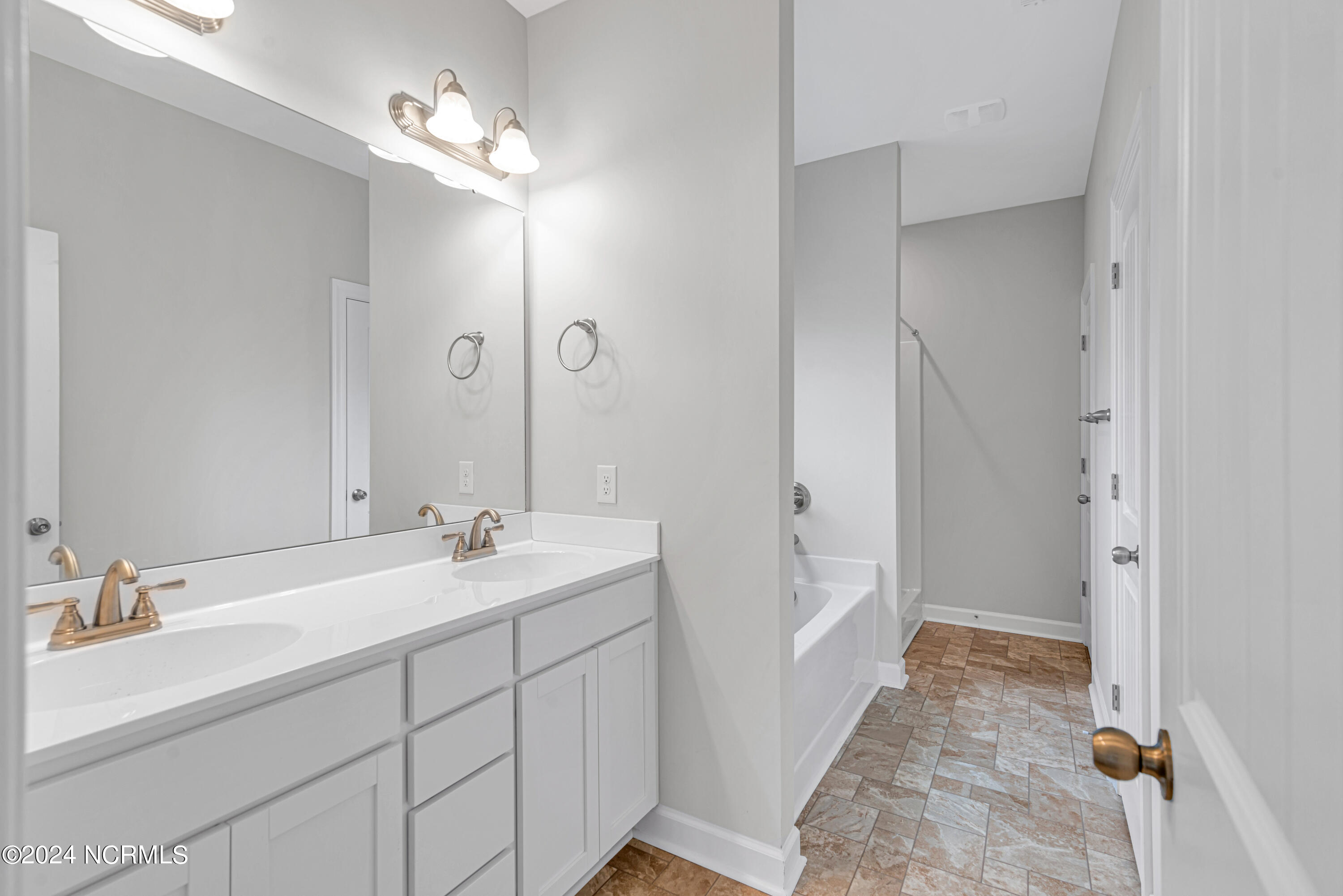 205 Browns Ferry Road Jacksonville, NC 28546 - Photo 15 of 37 DSC_9854