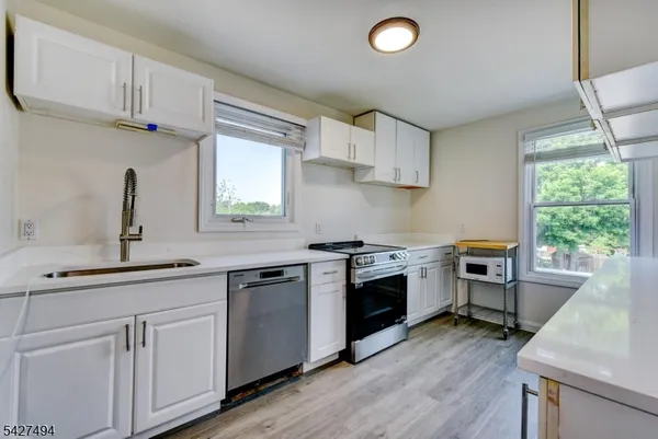 $3,000 | 37 East Somerset Street, Unit 2, Raritan, NJ 08869