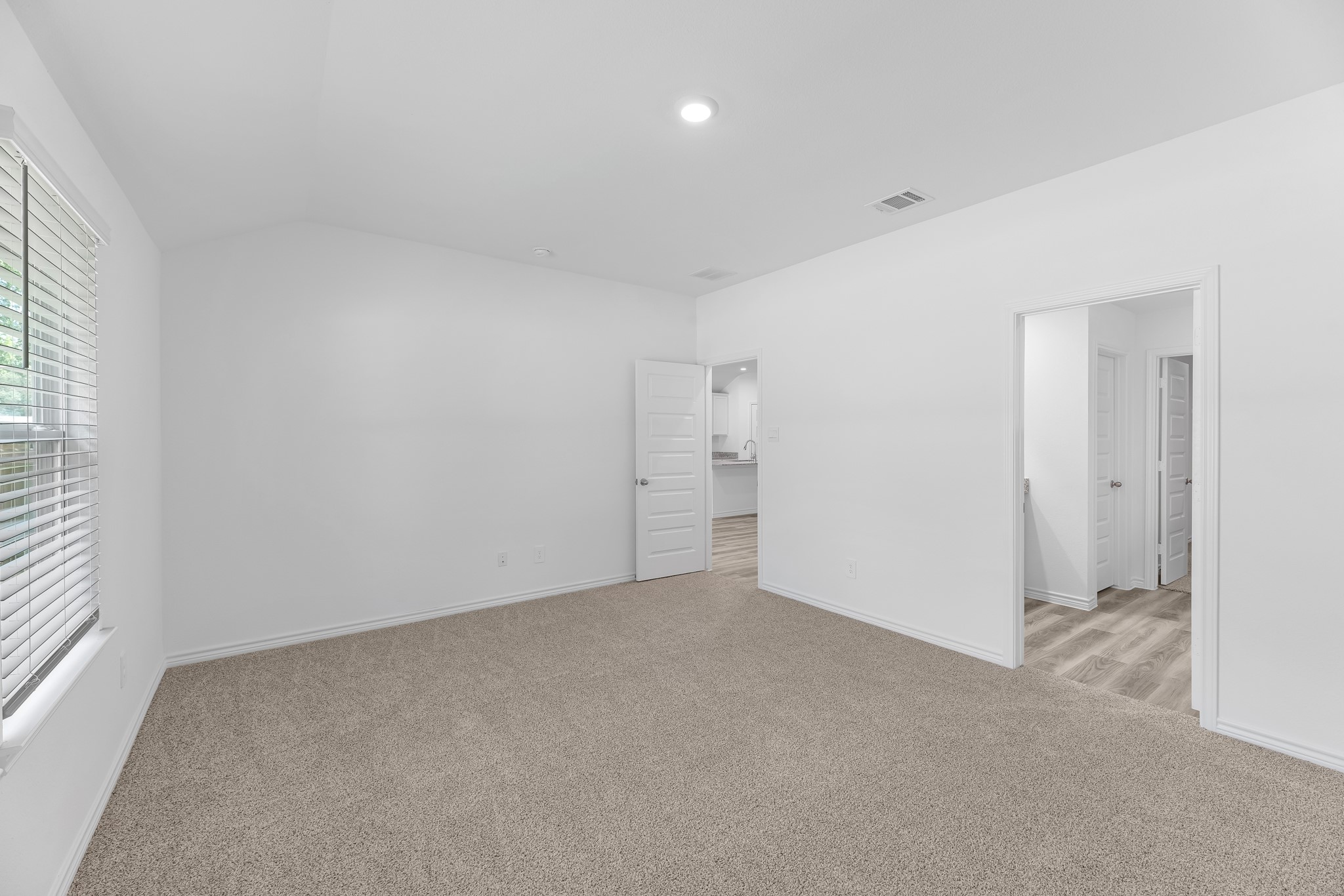 545 Hunter Grove Lane Beaumont, TX 77713 - Photo 20 of 26 a view of empty room