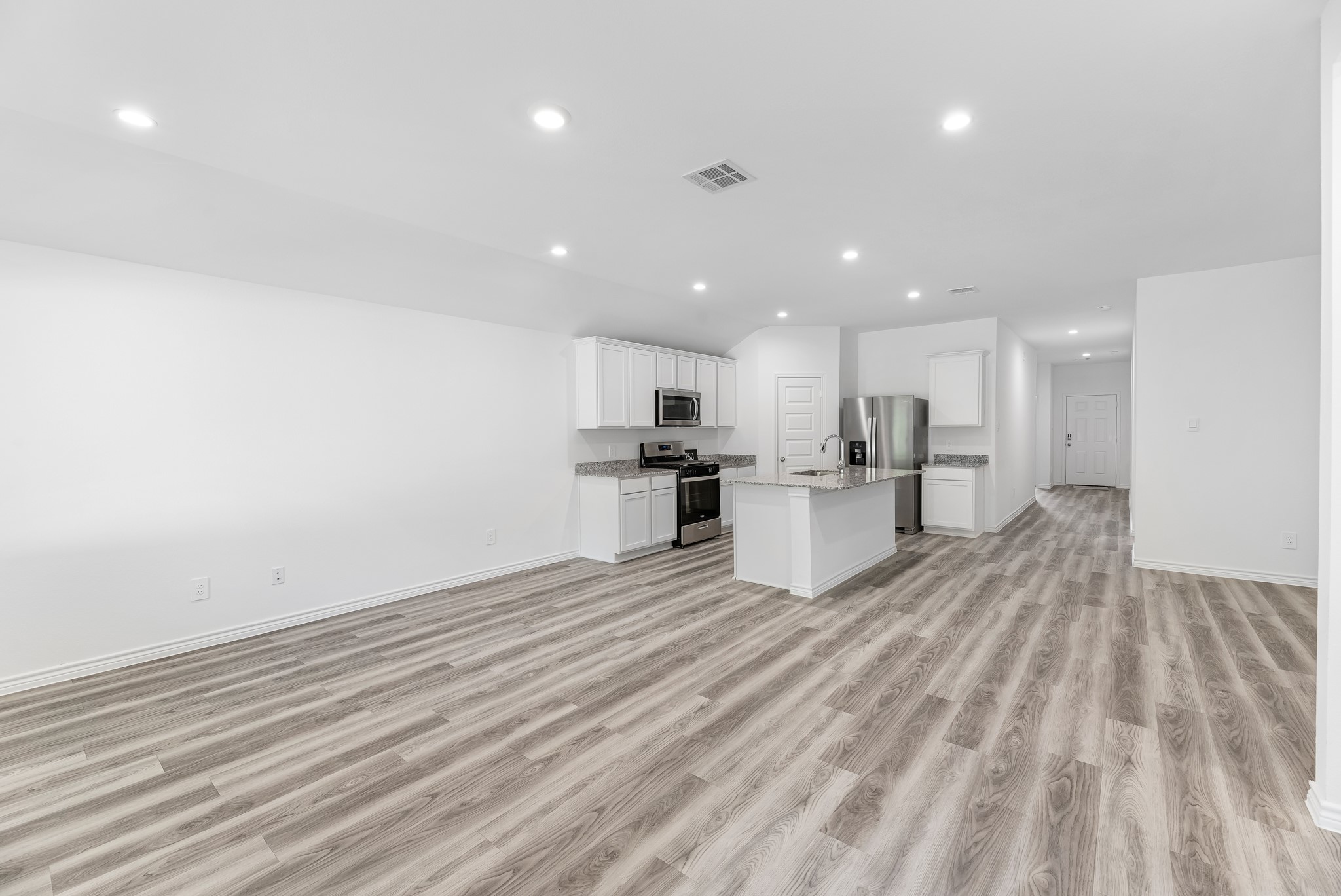 545 Hunter Grove Lane Beaumont, TX 77713 - Photo 7 of 26 a view of kitchen with wooden floor