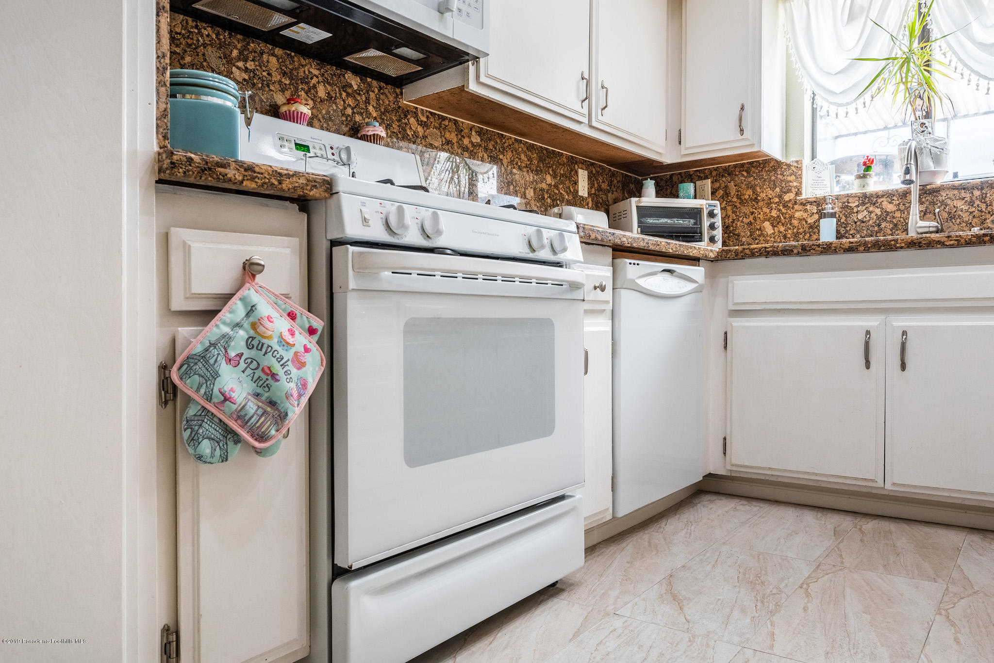 405 West Duarte Road, Unit B Monrovia, CA 91016 - Photo 15 of 45 snaplistla_22