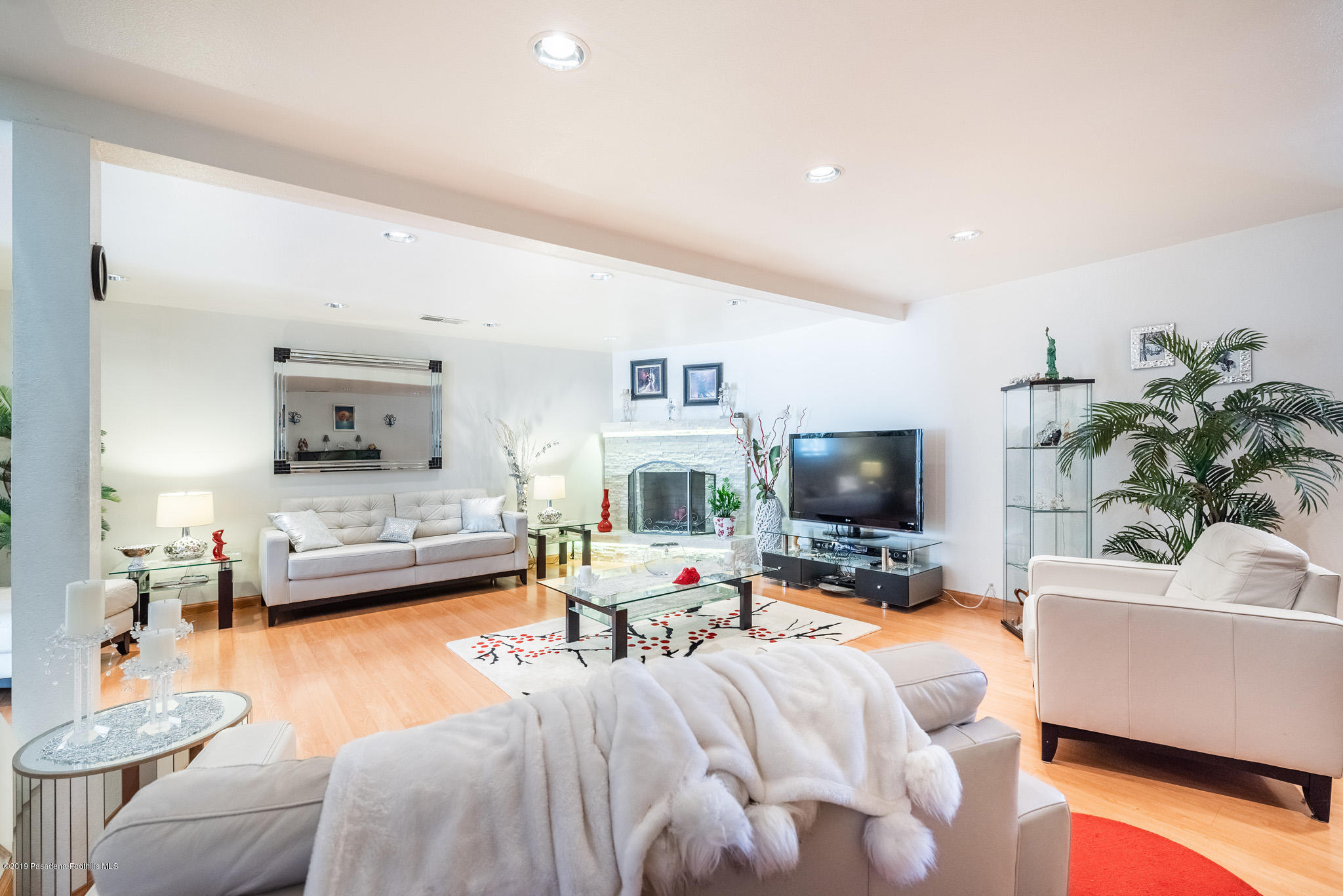 405 West Duarte Road, Unit B Monrovia, CA 91016 - Photo 3 of 45 snaplistla_10