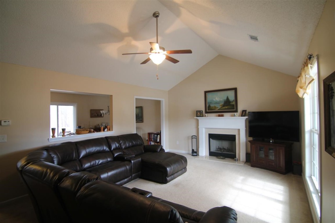 37 Fisher Jenkins Road Anderson, SC 29625 - Photo 2 of 35 Gallery Image 2