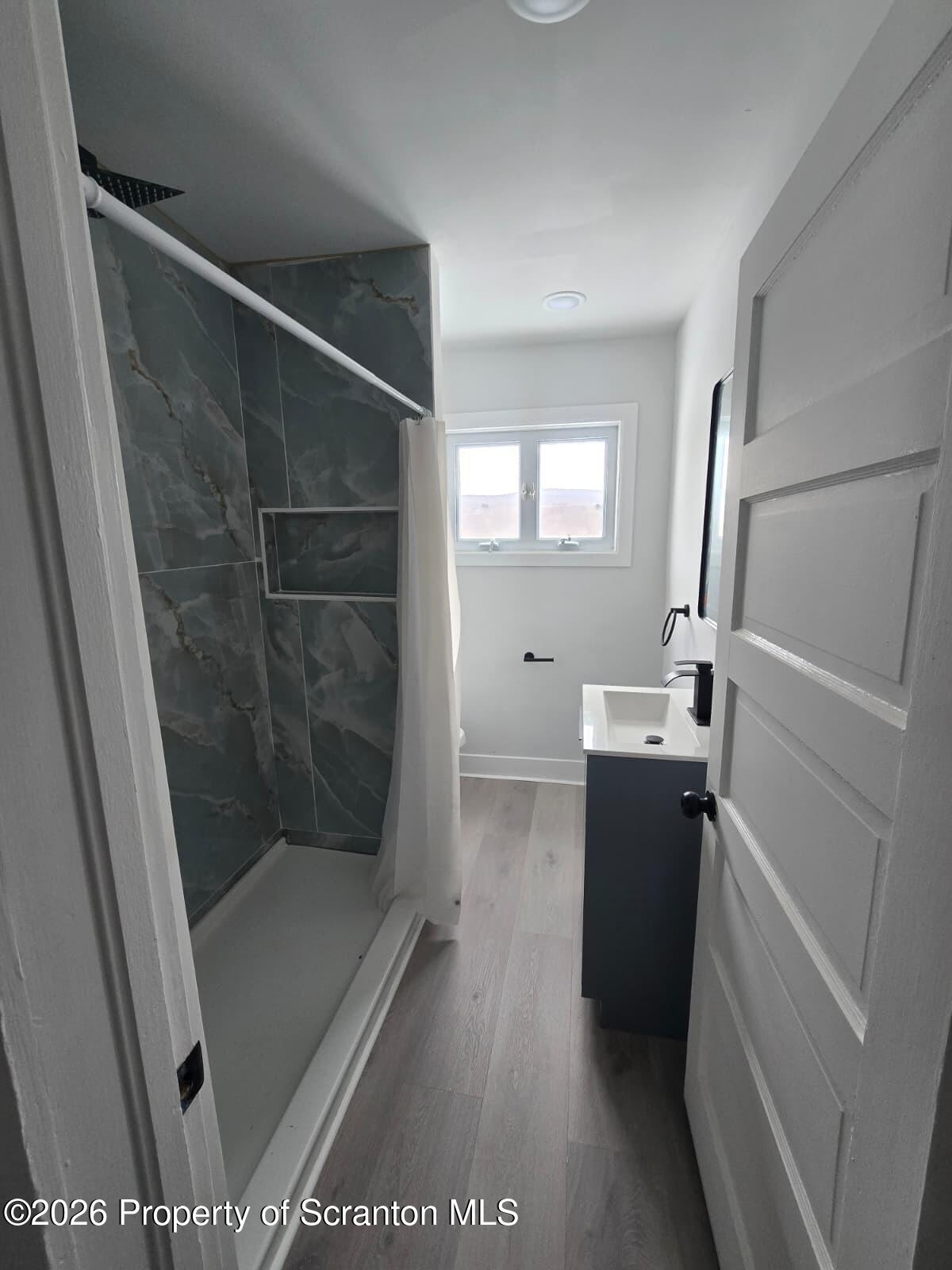 826 North Main Street Forest City, PA 18421 - Photo 5 of 25 Full Bathroom