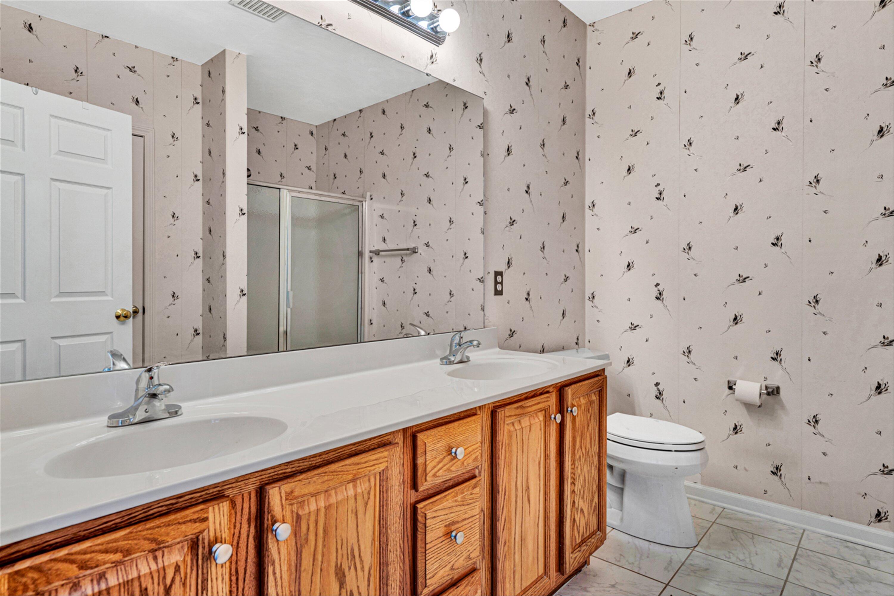 4448 Pheasant Ridge Road, Unit 402 Roanoke, VA 24014 - Photo 26 of 29 28-DSC3835
