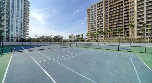 $7,500 | 1111 North Gulfstream Avenue, Unit 4E, Sarasota, FL 34236