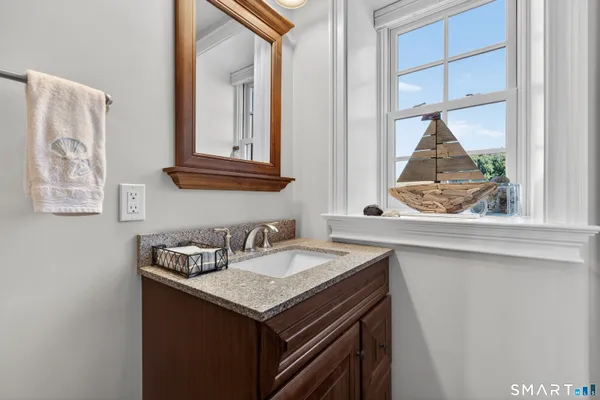 $5,950,000 | 39 Vineyard Place, Guilford, CT 06437