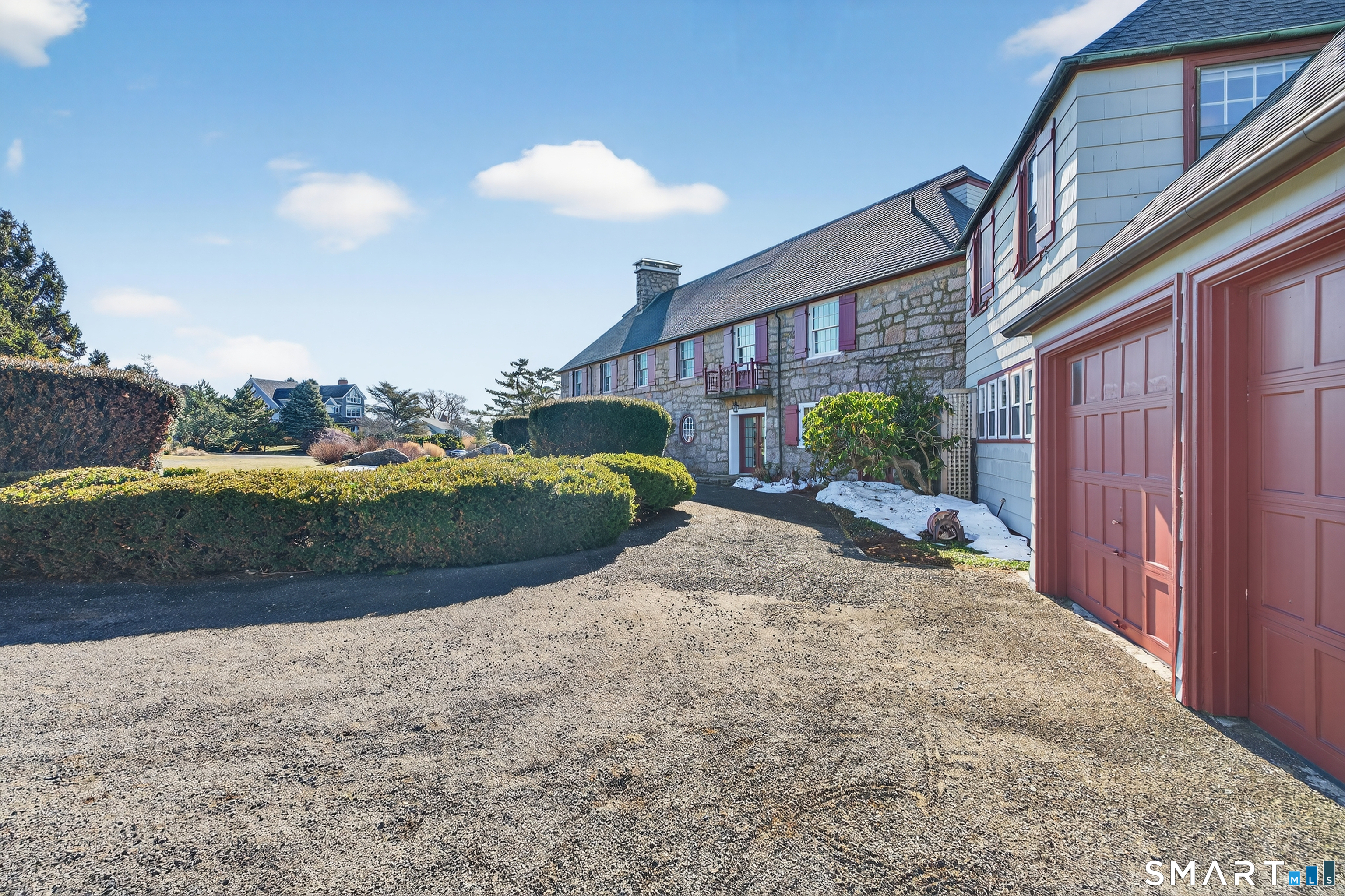 39 Vineyard Place Guilford, CT 06437 - Photo 4 of 41 a view of a house with a yard