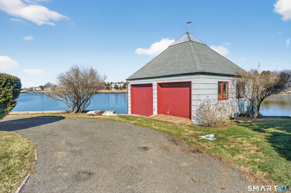 $5,950,000 | 39 Vineyard Place, Guilford, CT 06437