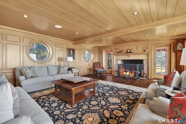 $5,950,000 | 39 Vineyard Place, Guilford, CT 06437