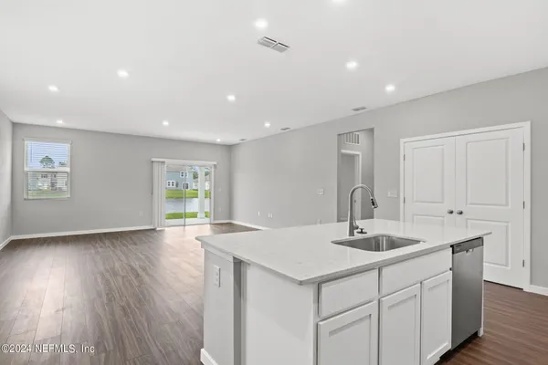 $2,550 | 14695 Macadamia Lane, Jacksonville, FL 32218