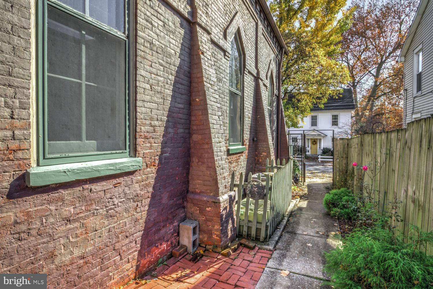 102 West Walnut Street Marietta, PA 17547 - Photo 5 of 37