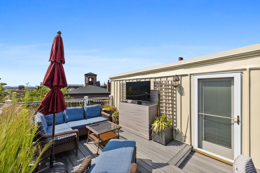 44 High Street, Unit 7 Boston, MA 02129 - Photo 29 of 36