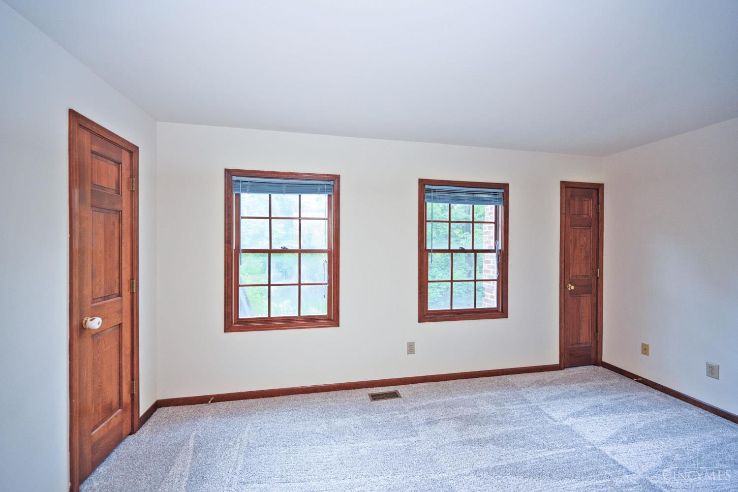 8650 Green Road Cincinnati, OH 45255 - Photo 37 of 57