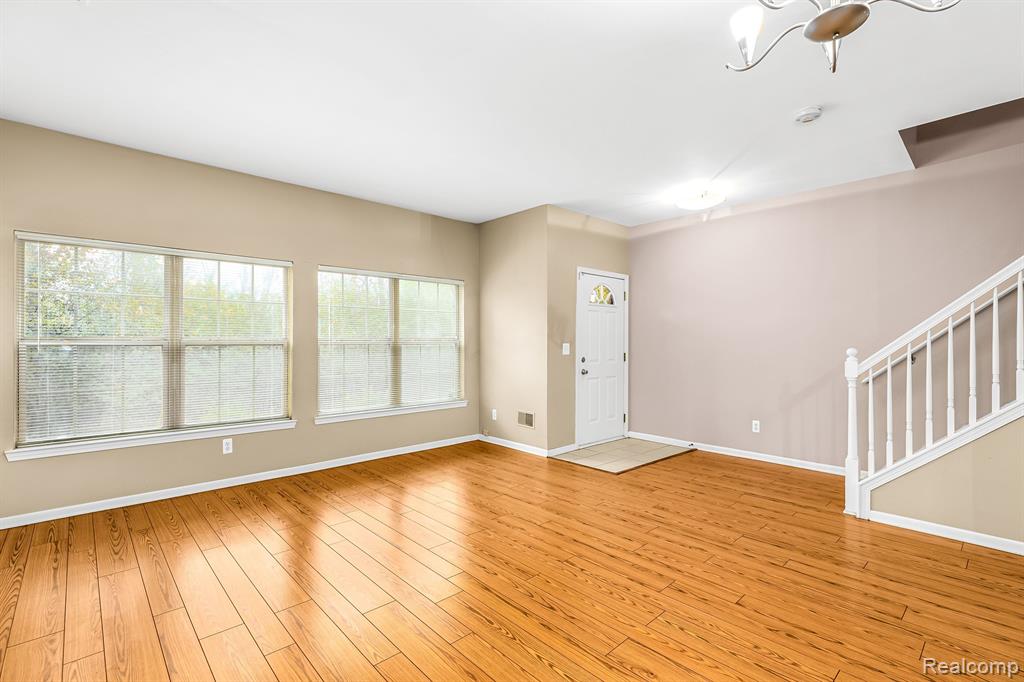 11766 Farmington Road Livonia, MI 48150 - Photo 7 of 23