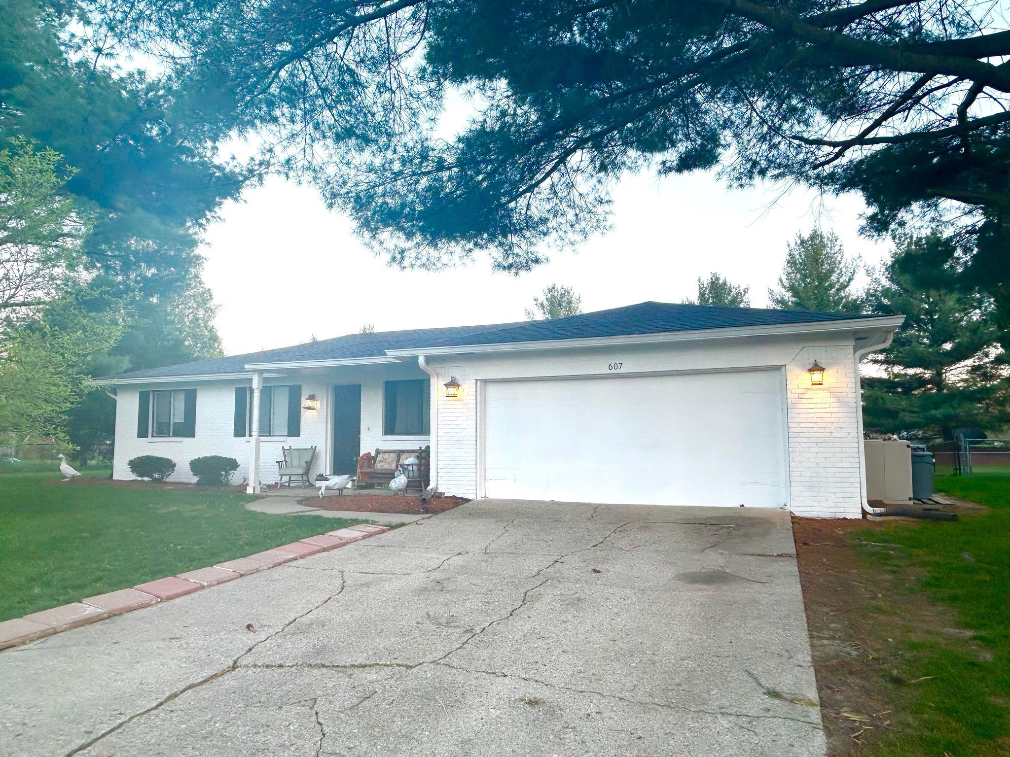 607 Dover Road Brownsburg, IN 46112 - Photo 2 of 6